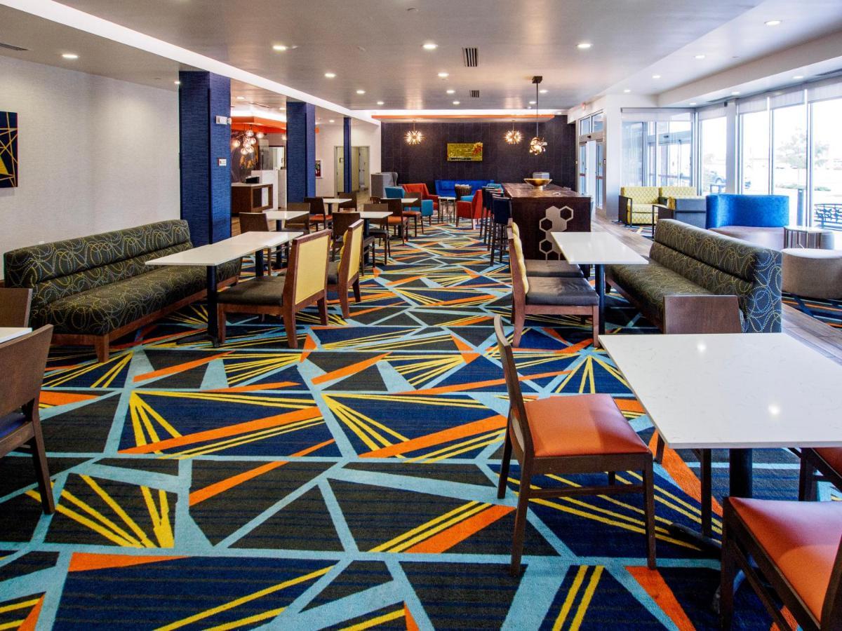 La Quinta By Wyndham Oklahoma City Airport Extérieur photo
