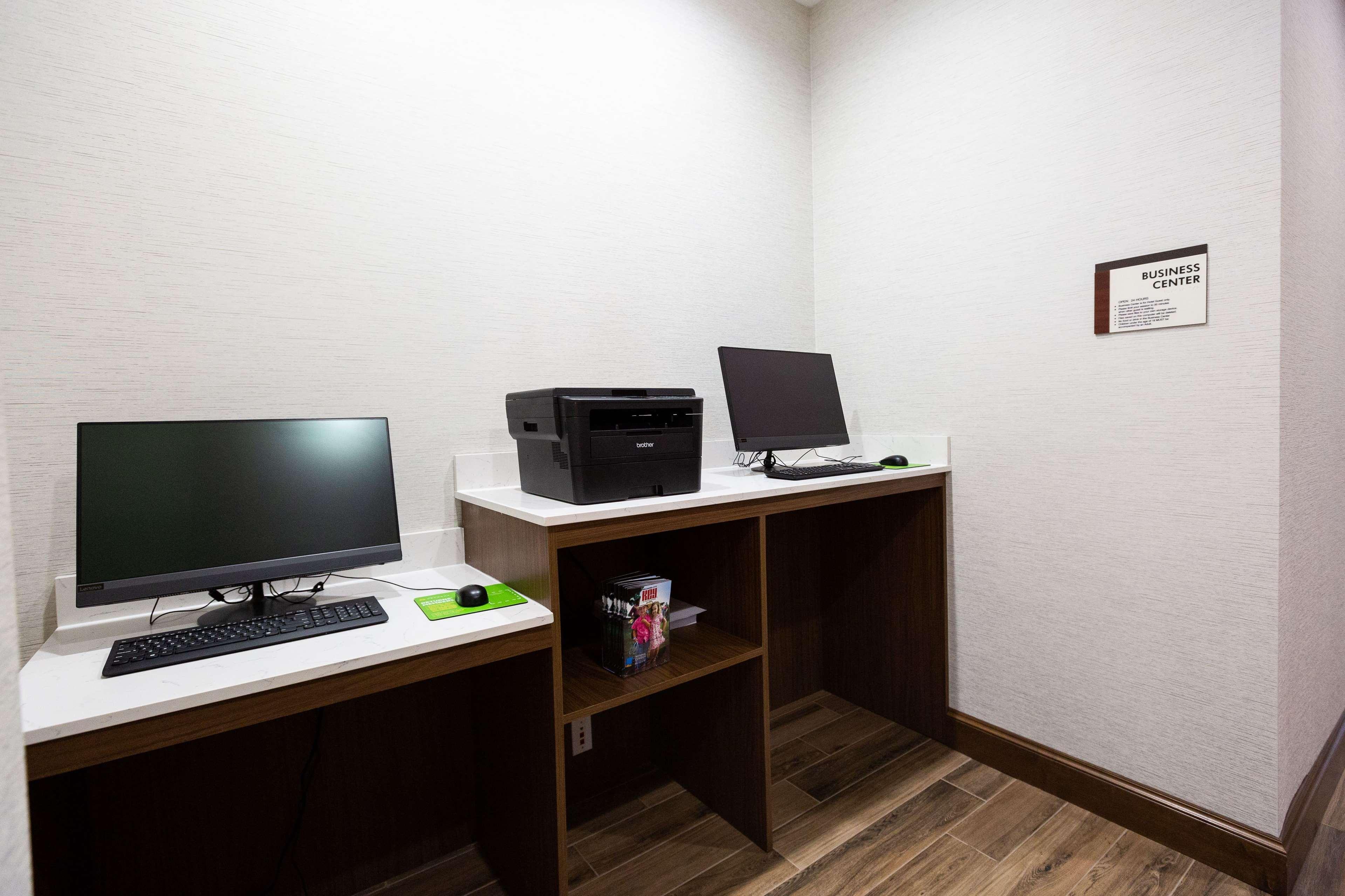 La Quinta By Wyndham Oklahoma City Airport Extérieur photo